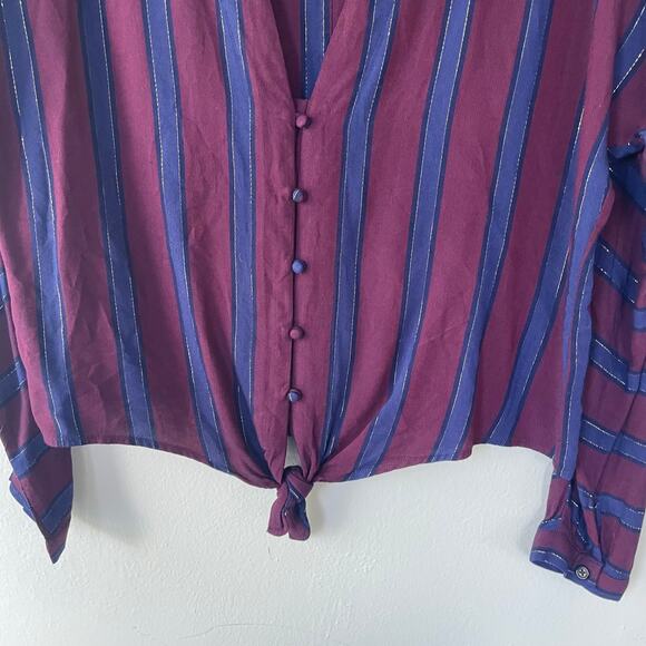 Rails striped size m tie front blouse with gold threading detail - Picture 4 of 10